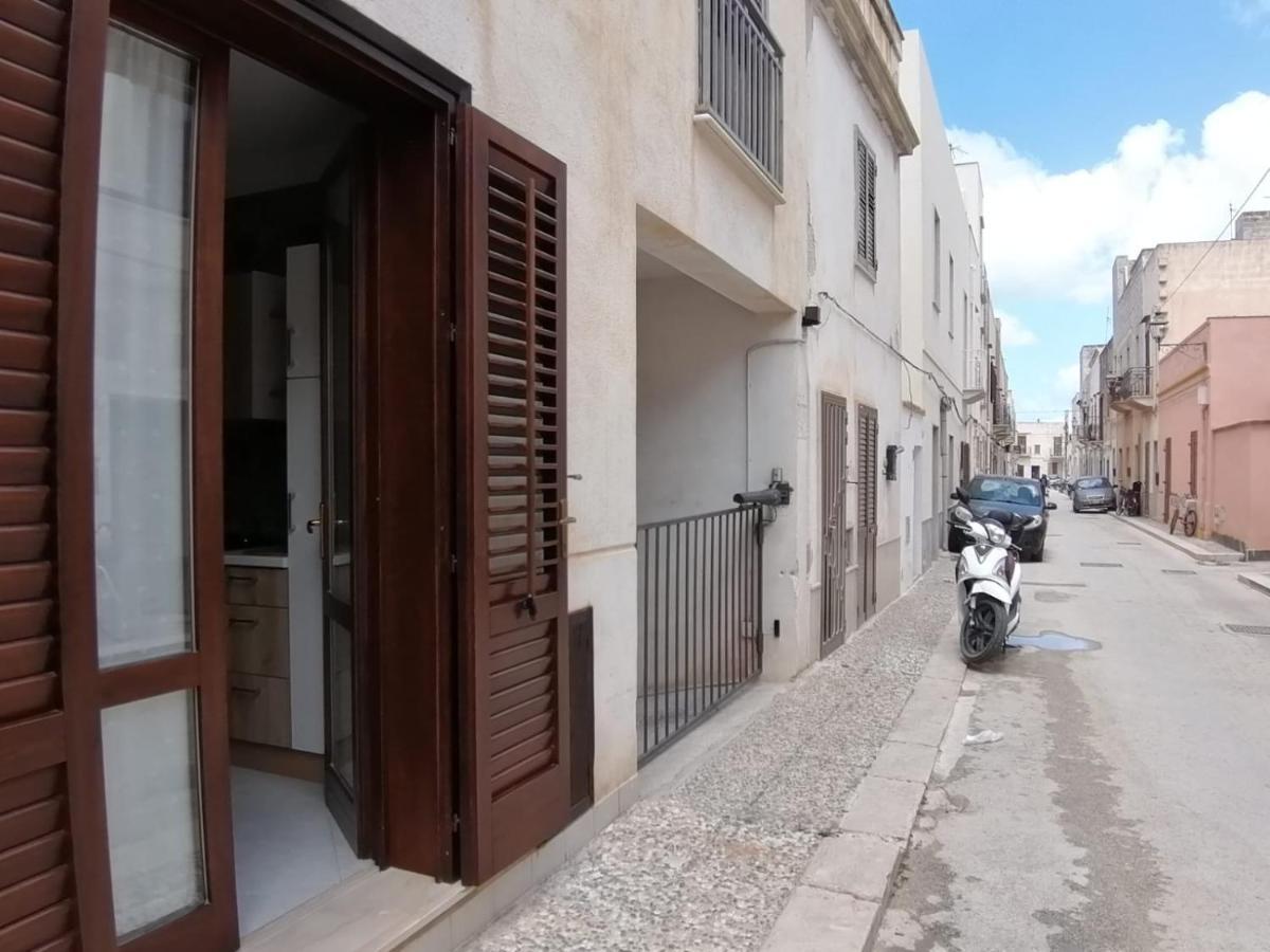 Favignana In Centro Apartamento Exterior foto
